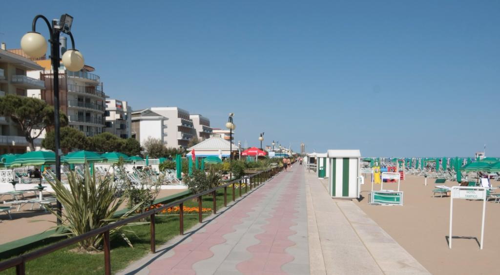 Villa Roma Holidays Jesolo Pokój zdjęcie